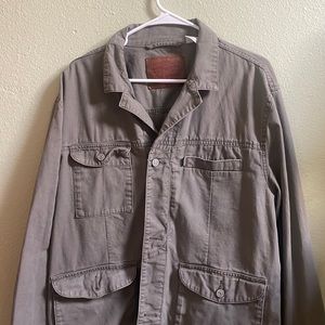 Men’s Levi’s lightweight jacket